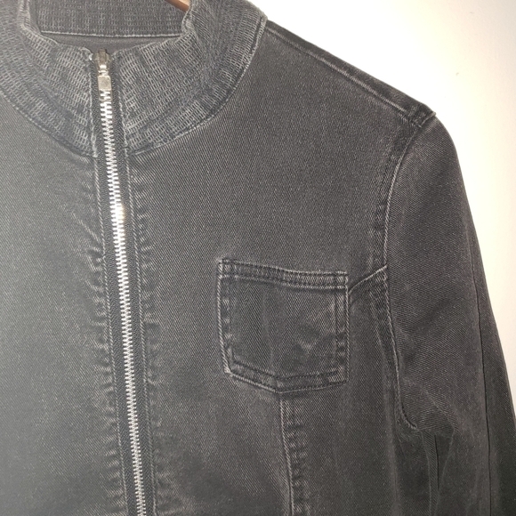 Black Cropped Denim Jacket Banded Distressed Size Medium - Picture 9 of 11